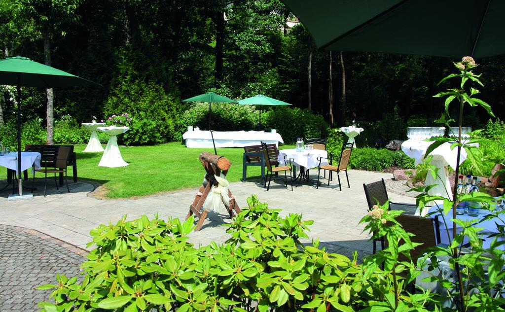 Hotel Goldener Hirsch Suhl Esterno foto