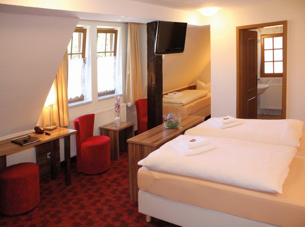 Hotel Goldener Hirsch Suhl Esterno foto